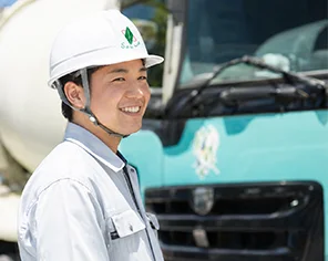 現場で働く社員